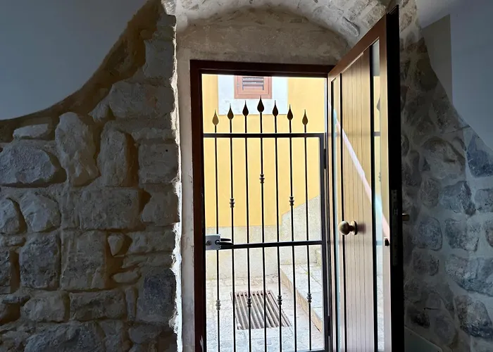 Casa Noemi Шикли